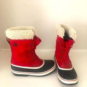 Sorel Women’s Red Winter Boots Size 8